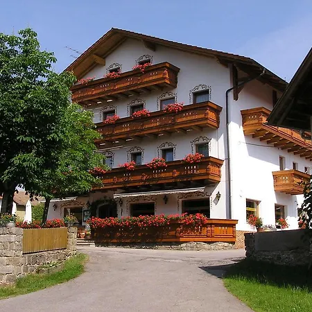 Soelln Inn Lam